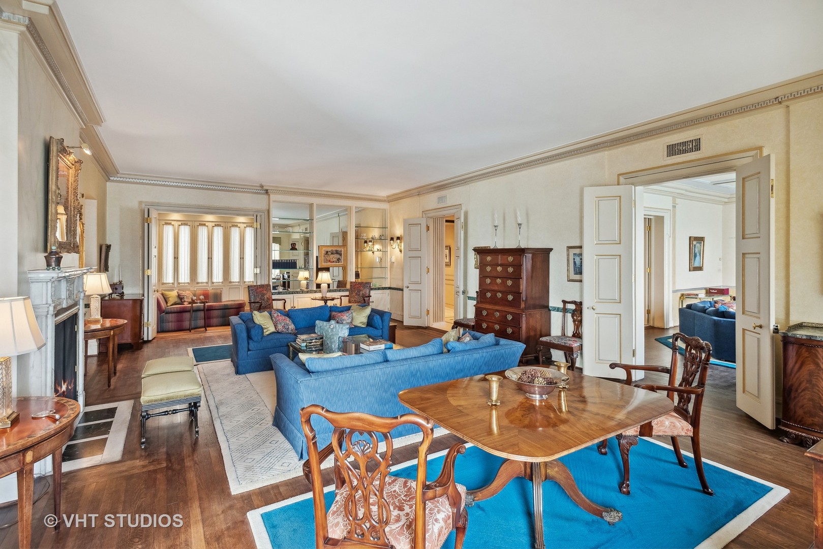 1242 N Lake Shore Drive 25
