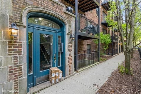 627 W Arlington Place 1S Chicago IL 60614