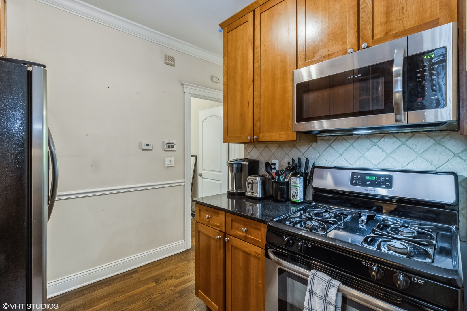 627 W Arlington Place 1S