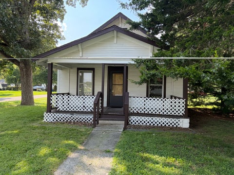 Tiny photo for 205 N Market Street, Watseka, IL 60970 (MLS # 12743622)