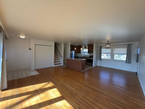 Tiny photo for 10 Linden Avenue, Buffalo Grove, IL 60089 (MLS # 12580254)