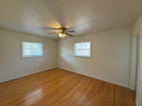 Tiny photo for 10 Linden Avenue, Buffalo Grove, IL 60089 (MLS # 12580254)