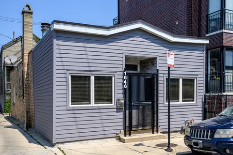 1646 W BLACKHAWK Street Chicago IL 60622