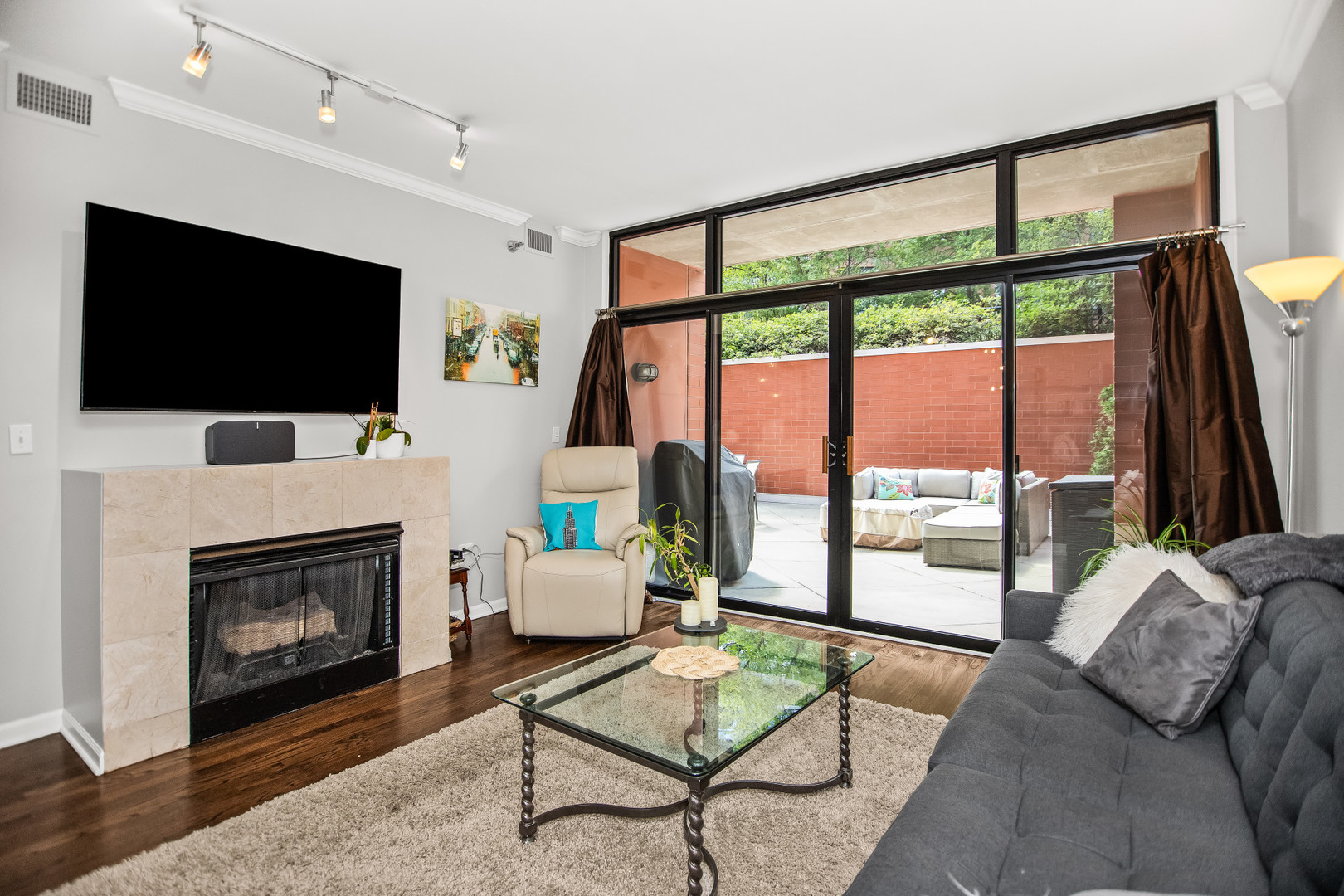 3232 N Halsted Street H206