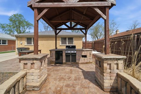 Tiny photo for 3813 153rd Street, Midlothian, IL 60445 (MLS # 12618396)