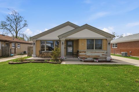 Tiny photo for 3813 153rd Street, Midlothian, IL 60445 (MLS # 12618396)