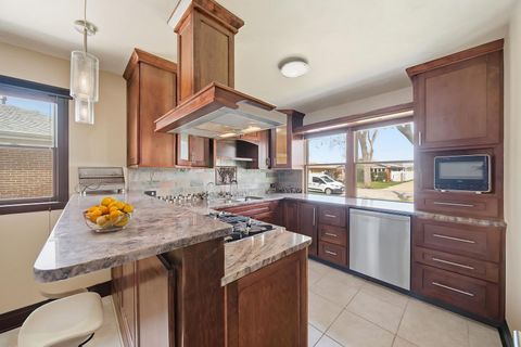 Tiny photo for 3813 153rd Street, Midlothian, IL 60445 (MLS # 12618396)