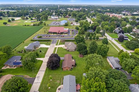 Tiny photo for 1102 Vale Street S, Sandwich, IL 60548 (MLS # 12426445)