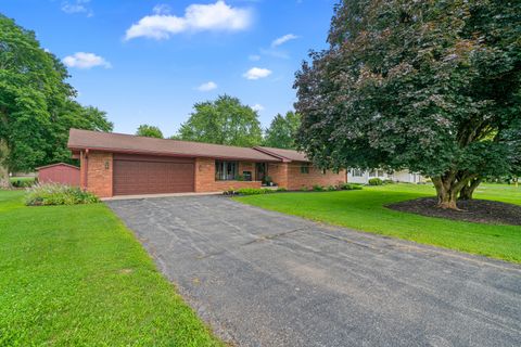 Tiny photo for 1102 Vale Street S, Sandwich, IL 60548 (MLS # 12426445)