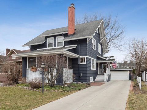 Photo of 518 Vine Avenue, Park Ridge, IL 60068 (MLS # 12576762)