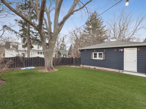 Tiny photo for 518 Vine Avenue, Park Ridge, IL 60068 (MLS # 12576762)