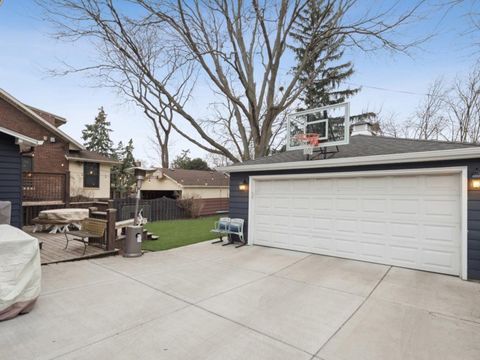 Tiny photo for 518 Vine Avenue, Park Ridge, IL 60068 (MLS # 12576762)