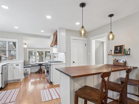 Tiny photo for 518 Vine Avenue, Park Ridge, IL 60068 (MLS # 12576762)