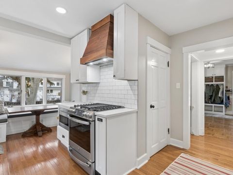 Tiny photo for 518 Vine Avenue, Park Ridge, IL 60068 (MLS # 12576762)