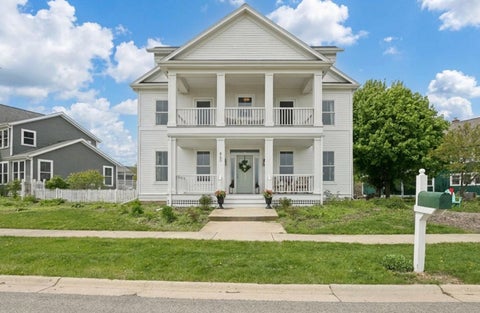 Photo of 860 Blazing Star Road, Grayslake, IL 60030 (MLS # 12675236)