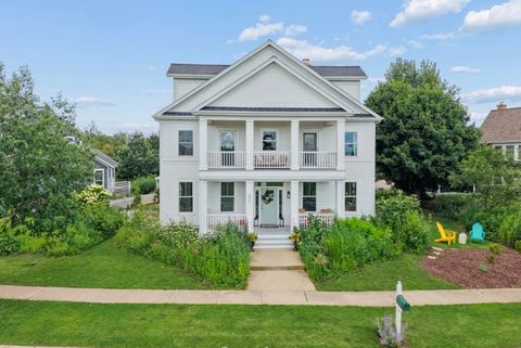 Photo of 860 Blazing Star Road, Grayslake, IL 60030 (MLS # 12675236)