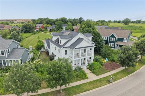 Tiny photo for 860 Blazing Star Road, Grayslake, IL 60030 (MLS # 12675236)