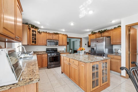 Tiny photo for 181 Maryview Parkway, Matteson, IL 60443 (MLS # 12734535)