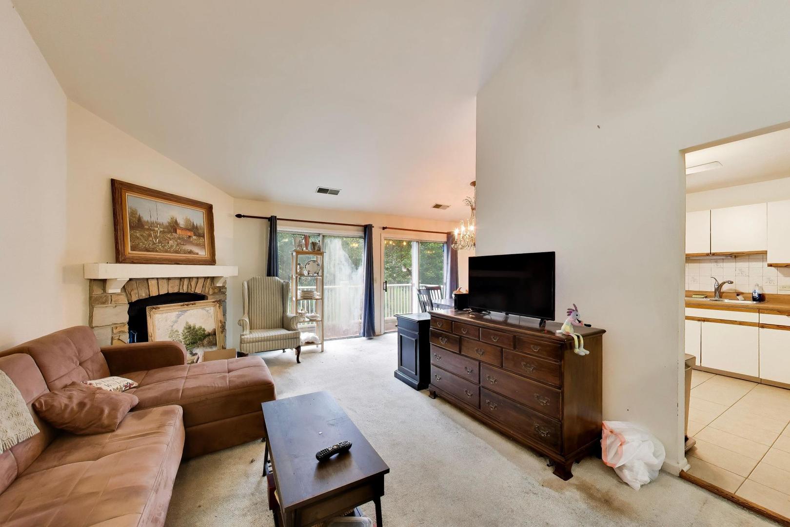 625 Edinburgh Lane