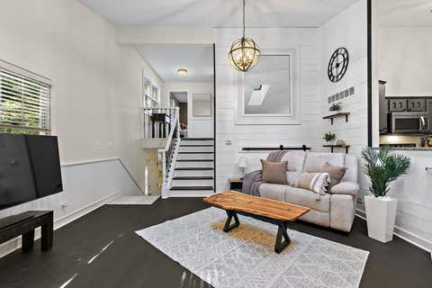 Tiny photo for 609 River Bluff Drive, Carpentersville, IL 60110 (MLS # 12687380)