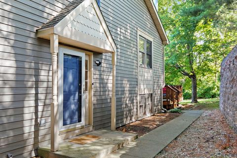 Tiny photo for 609 River Bluff Drive, Carpentersville, IL 60110 (MLS # 12687380)