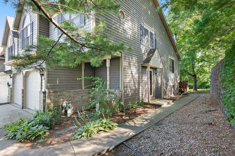 Tiny photo for 609 River Bluff Drive, Carpentersville, IL 60110 (MLS # 12687380)
