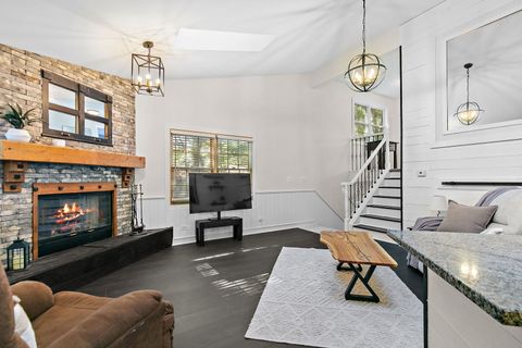 Tiny photo for 609 River Bluff Drive, Carpentersville, IL 60110 (MLS # 12687380)