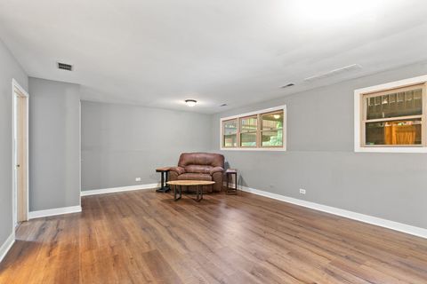 Tiny photo for 609 River Bluff Drive, Carpentersville, IL 60110 (MLS # 12687380)
