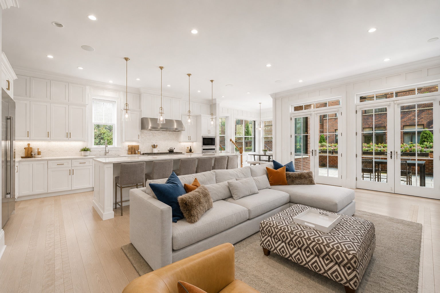 460 W Huron Street
