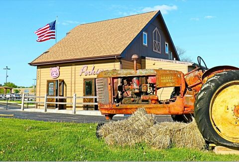 2245 S Eastwood Drive Woodstock IL 60098