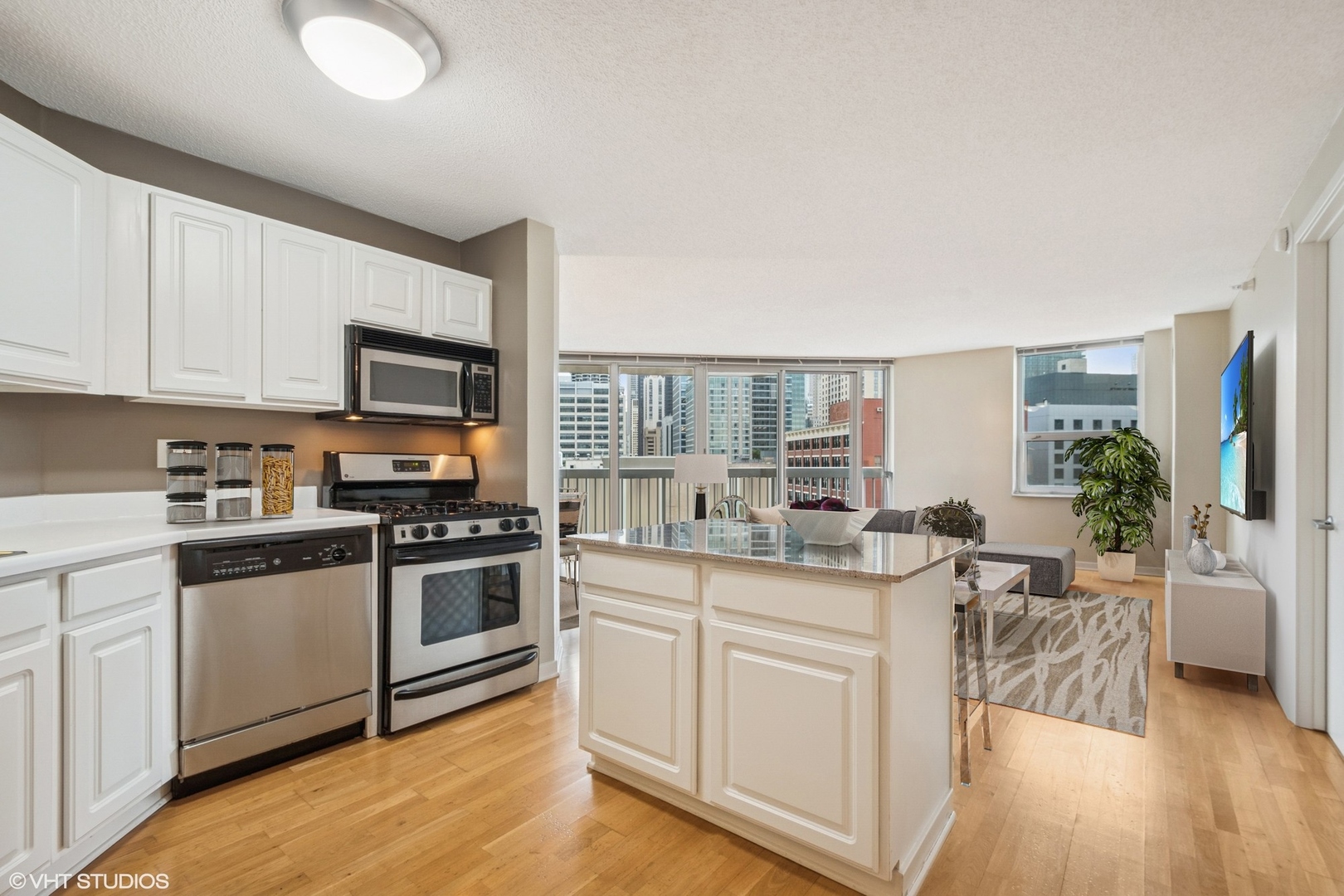 545 N Dearborn Street 1310