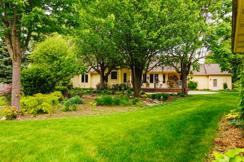 Tiny photo for 2005 Bernadette Lane, Yorkville, IL 60560 (MLS # 12645629)