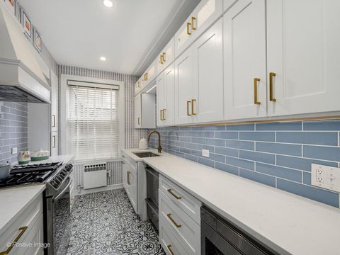 Tiny photo for 73 E Elm Street #4B, Chicago, IL 60611 (MLS # 12617520)