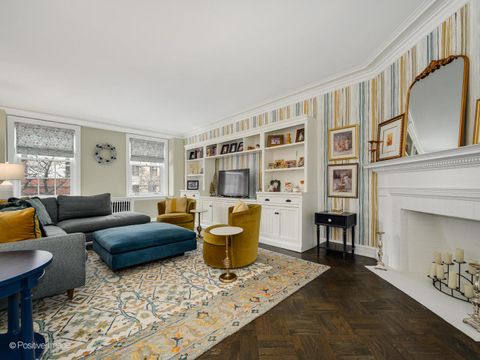 Tiny photo for 73 E Elm Street #4B, Chicago, IL 60611 (MLS # 12617520)