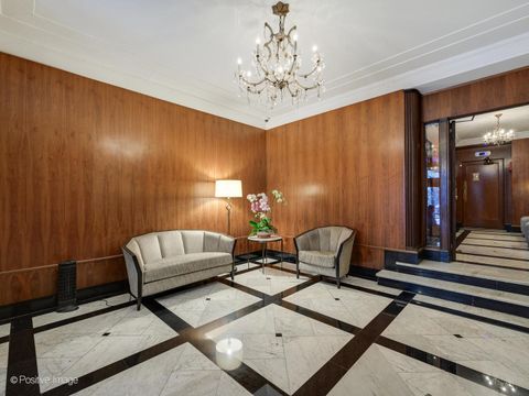 Tiny photo for 73 E Elm Street #4B, Chicago, IL 60611 (MLS # 12617520)