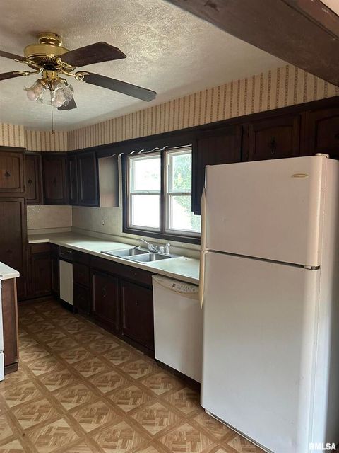 Tiny photo for 620 N 10TH Street, Herrin, IL 62948 (MLS # QC4268740)