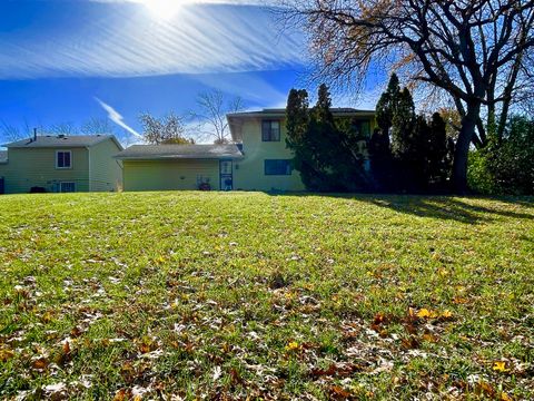 Tiny photo for 3406 Seine Court, Hazel Crest, IL 60429 (MLS # 12516784)