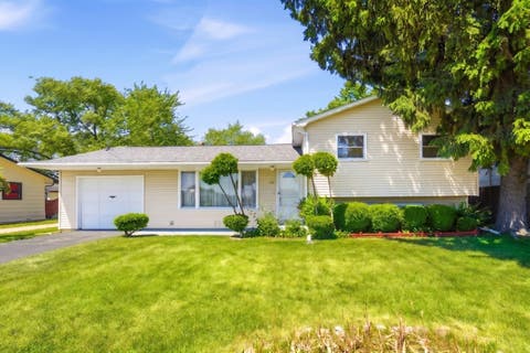 Photo of 380 Barron Boulevard, Grayslake, IL 60030 (MLS # 12667869)