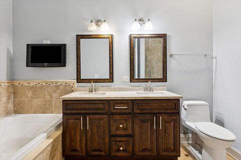 Tiny photo for 1528 W MONROE Street #200, Chicago, IL 60607 (MLS # 12494415)