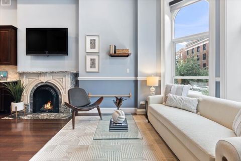 Tiny photo for 1528 W MONROE Street #200, Chicago, IL 60607 (MLS # 12494415)