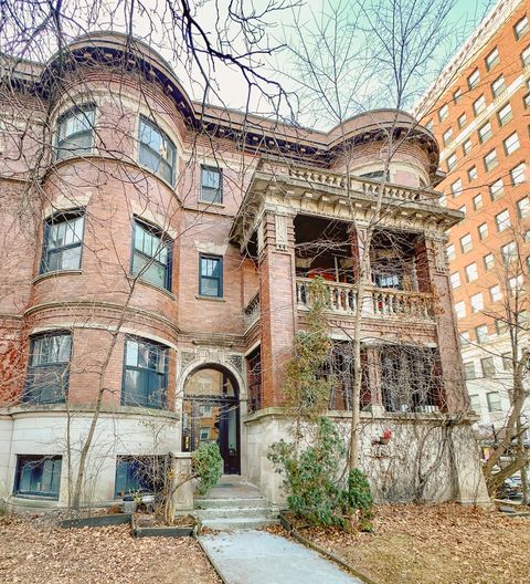 5502 S HYDE PARK Boulevard 1 Chicago IL 60637