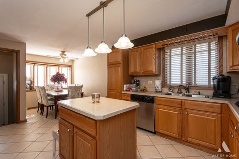 Tiny photo for 5831 S Meade Avenue, Chicago, IL 60638 (MLS # 12579635)