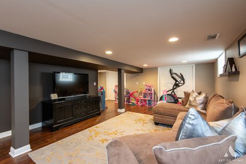 Tiny photo for 5831 S Meade Avenue, Chicago, IL 60638 (MLS # 12579635)