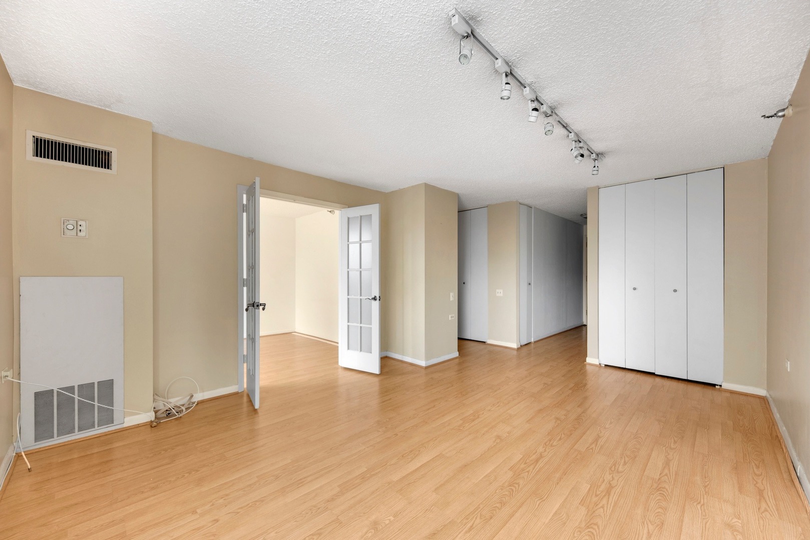 1122 N CLARK Street 2109