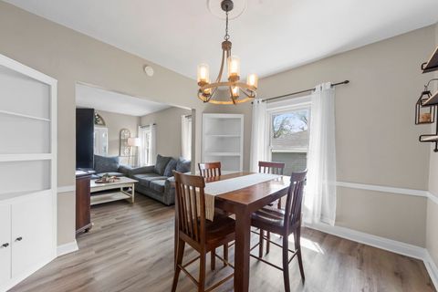 Tiny photo for 202 S Pick Avenue, Elmhurst, IL 60126 (MLS # 12621879)