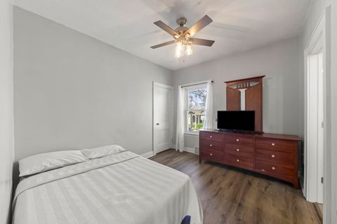 Tiny photo for 202 S Pick Avenue, Elmhurst, IL 60126 (MLS # 12621879)