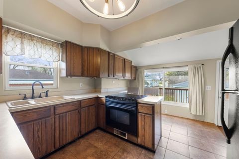 Tiny photo for 202 S Pick Avenue, Elmhurst, IL 60126 (MLS # 12621879)