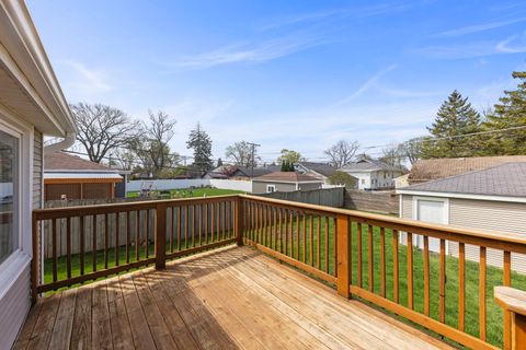 Tiny photo for 202 S Pick Avenue, Elmhurst, IL 60126 (MLS # 12621879)