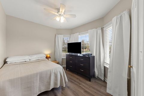 Tiny photo for 202 S Pick Avenue, Elmhurst, IL 60126 (MLS # 12621879)