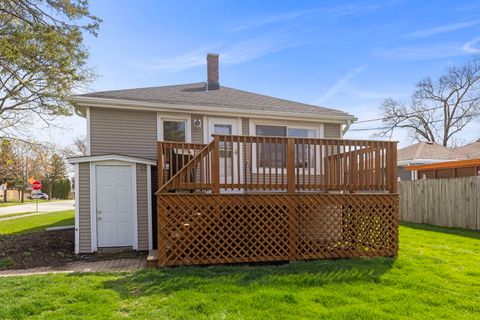 Tiny photo for 202 S Pick Avenue, Elmhurst, IL 60126 (MLS # 12621879)